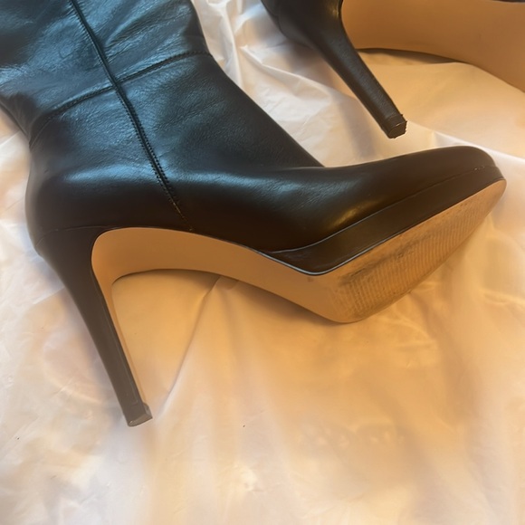 Women’s leather boots - Picture 2 of 13